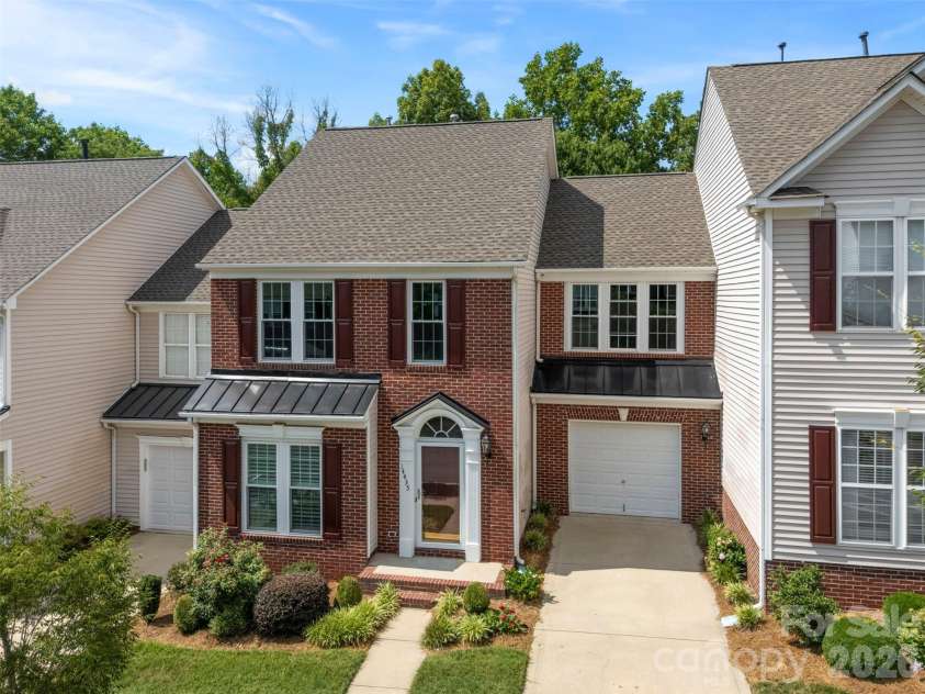 14435 Greenpoint Lane, Huntersville, NC 28078.  MLS# CAR4401101, YatesRealty ID 35234. 