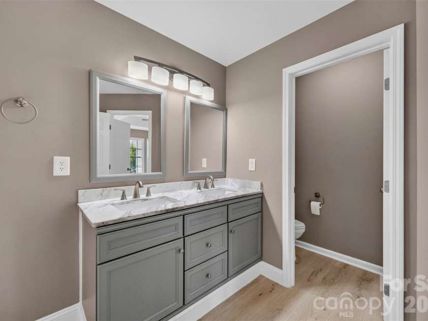 14435 Greenpoint Lane, Huntersville, NC 28078.  MLS# CAR4401101, YatesRealty ID 35234. 