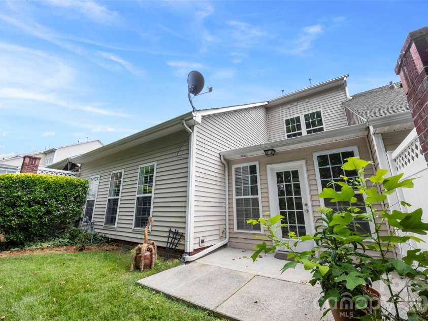 14435 Greenpoint Lane, Huntersville, NC 28078.  MLS# CAR4401101, YatesRealty ID 35234. 