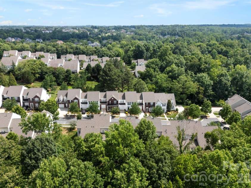 14435 Greenpoint Lane, Huntersville, NC 28078.  MLS# CAR4401101, YatesRealty ID 35234. 