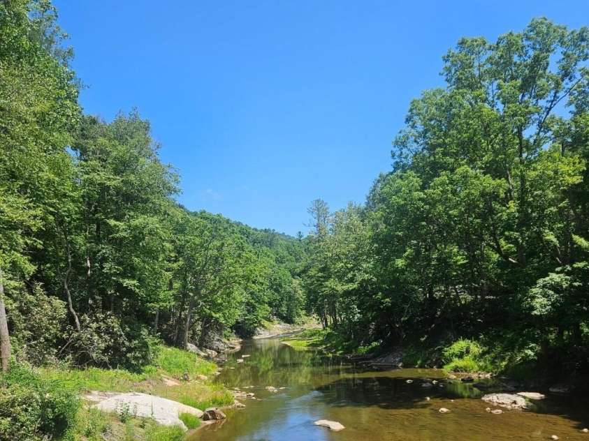 886 Hanging Rock Road, Spruce Pine, NC 28777.  MLS# CAR4401130, YatesRealty ID 35235. 