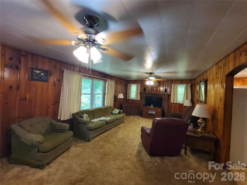 886 Hanging Rock Road, Spruce Pine, NC 28777.  MLS# CAR4401130, YatesRealty ID 35235. 