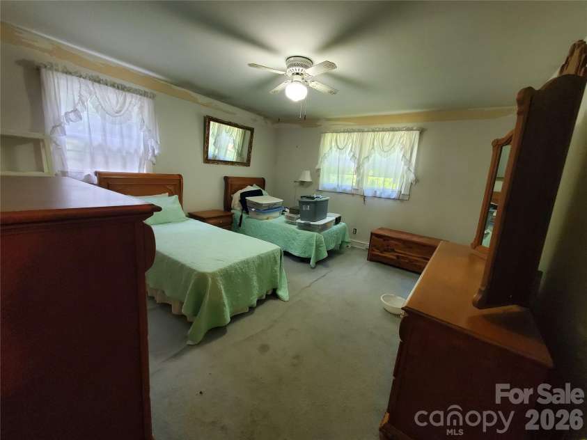 886 Hanging Rock Road, Spruce Pine, NC 28777.  MLS# CAR4401130, YatesRealty ID 35235. 