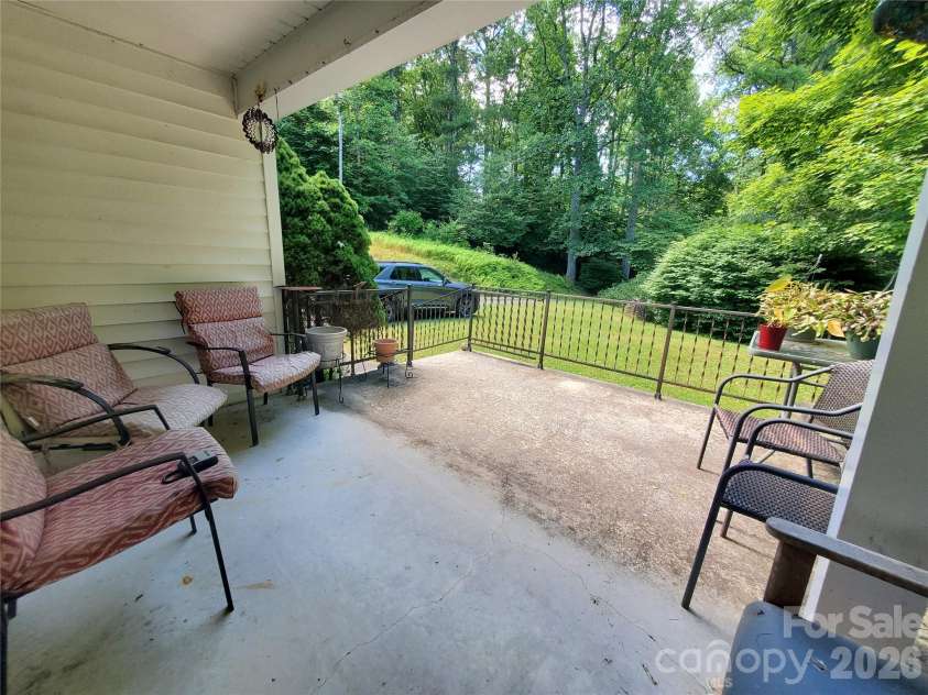 886 Hanging Rock Road, Spruce Pine, NC 28777.  MLS# CAR4401130, YatesRealty ID 35235. 