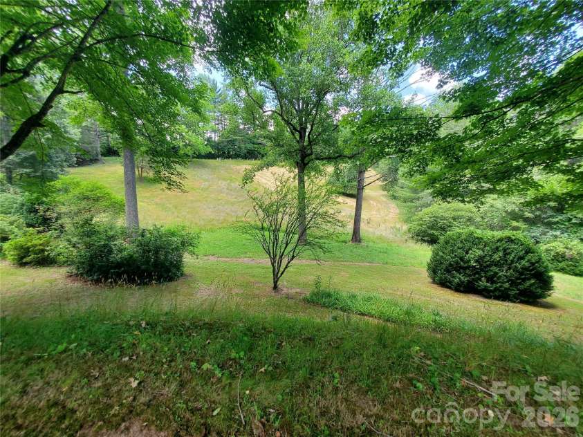 886 Hanging Rock Road, Spruce Pine, NC 28777.  MLS# CAR4401130, YatesRealty ID 35235. 