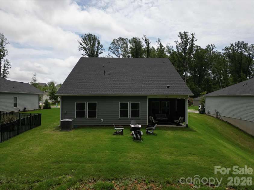 4518 Duplin Drive, Charlotte, NC 28214.  MLS# CAR4386014, YatesRealty ID 35236. 