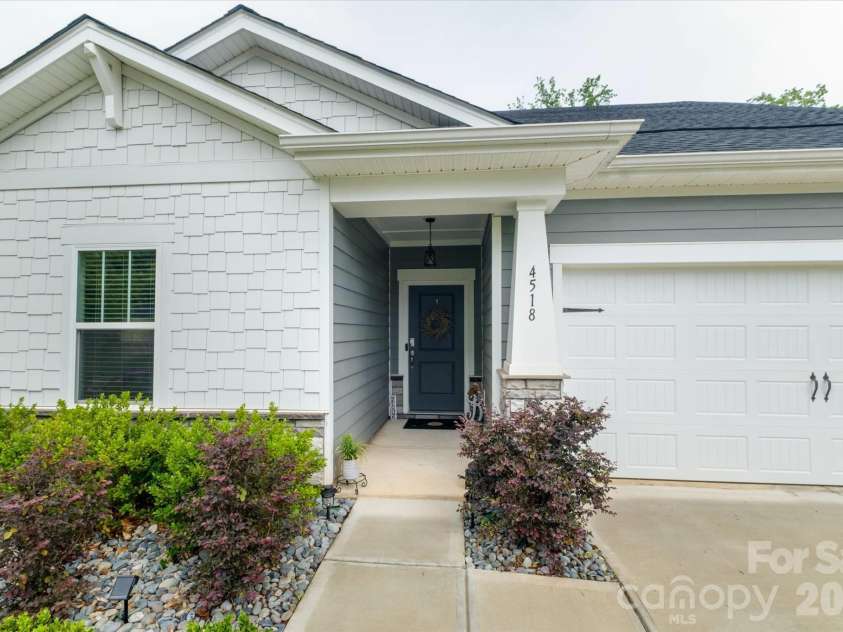 4518 Duplin Drive, Charlotte, NC 28214.  MLS# CAR4386014, YatesRealty ID 35236. 