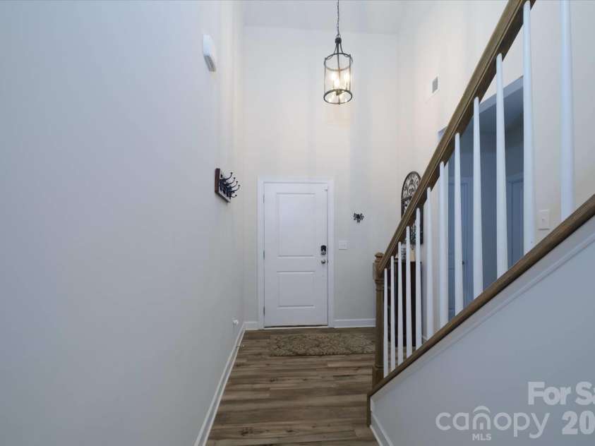 4518 Duplin Drive, Charlotte, NC 28214.  MLS# CAR4386014, YatesRealty ID 35236. 