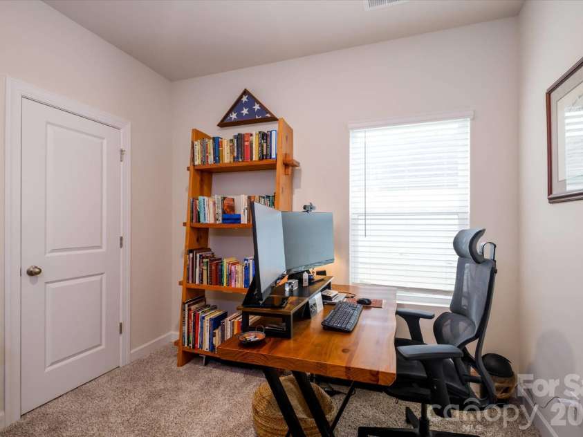 4518 Duplin Drive, Charlotte, NC 28214.  MLS# CAR4386014, YatesRealty ID 35236. 