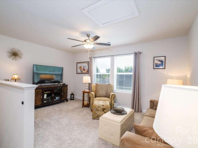 4518 Duplin Drive, Charlotte, NC 28214.  MLS# CAR4386014, YatesRealty ID 35236. 