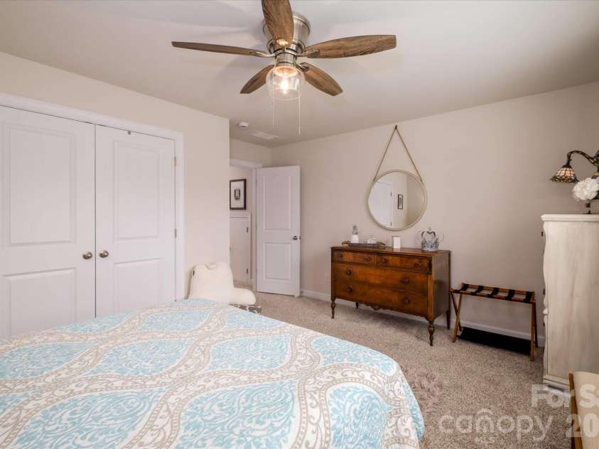 4518 Duplin Drive, Charlotte, NC 28214.  MLS# CAR4386014, YatesRealty ID 35236. 