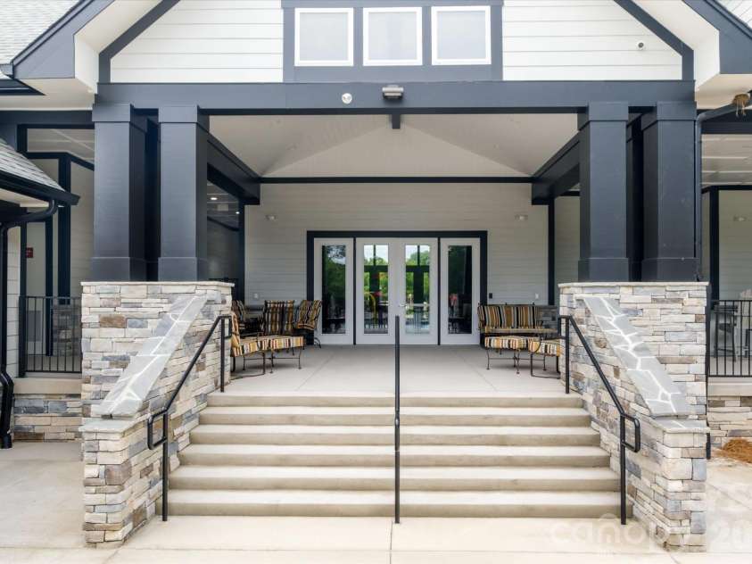 4518 Duplin Drive, Charlotte, NC 28214.  MLS# CAR4386014, YatesRealty ID 35236. New Clubhouse