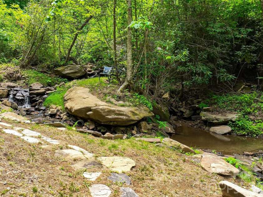 61 Scroops Drive, Swannanoa, NC 28778.  MLS# CAR4393585, YatesRealty ID 35237. 