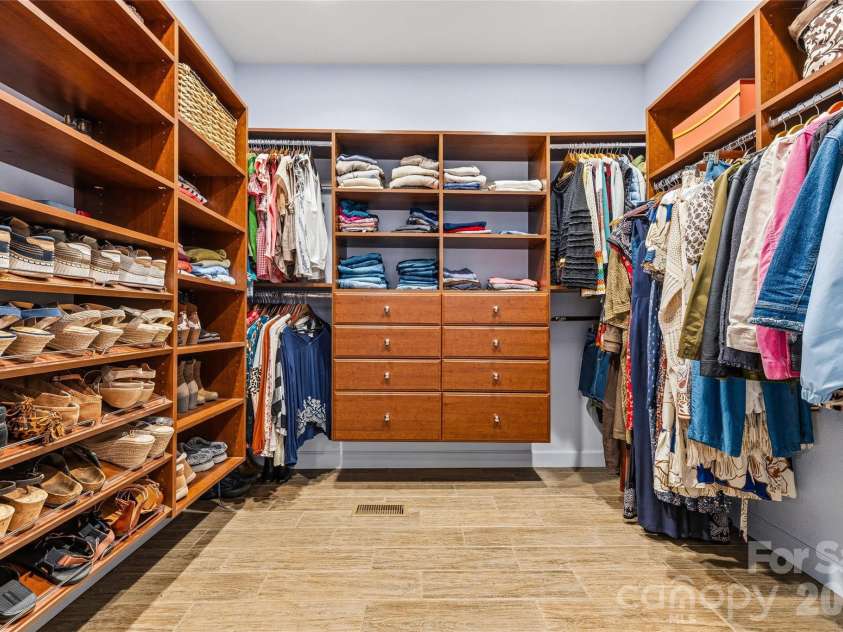 61 Scroops Drive, Swannanoa, NC 28778.  MLS# CAR4393585, YatesRealty ID 35237. Walk-in closet in primary