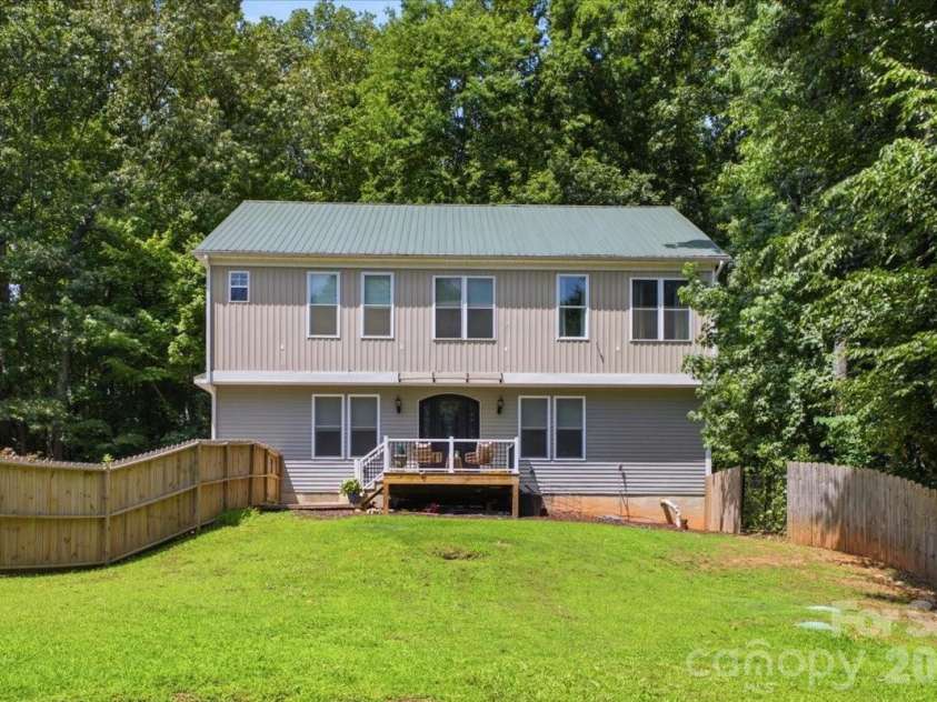 1500 Pine Bluff Court, Fort Mill, SC 29708.  MLS# CAR4398279, YatesRealty ID 35238. 