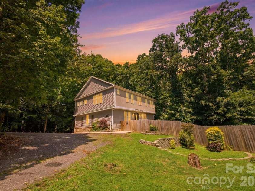 1500 Pine Bluff Court, Fort Mill, SC 29708.  MLS# CAR4398279, YatesRealty ID 35238. 
