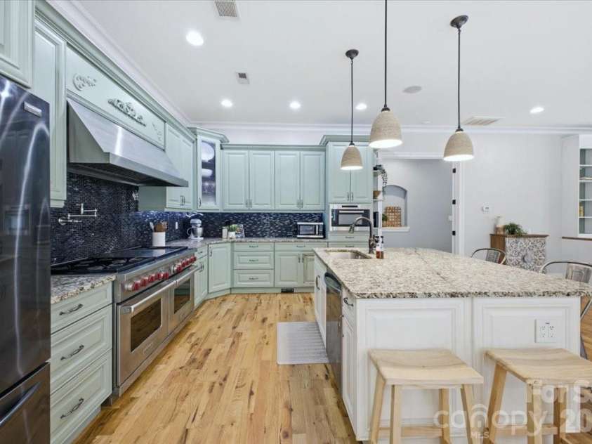 1500 Pine Bluff Court, Fort Mill, SC 29708.  MLS# CAR4398279, YatesRealty ID 35238. Gourmet kitchen featuring 60