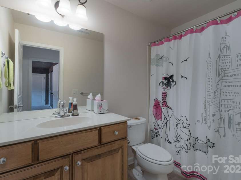 10005 Chimney Drive, Waxhaw, NC 28173.  MLS# CAR4235239, YatesRealty ID 3524. 