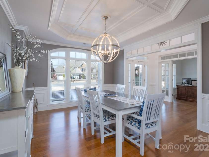 10005 Chimney Drive, Waxhaw, NC 28173.  MLS# CAR4235239, YatesRealty ID 3524. Main Level Dining Room