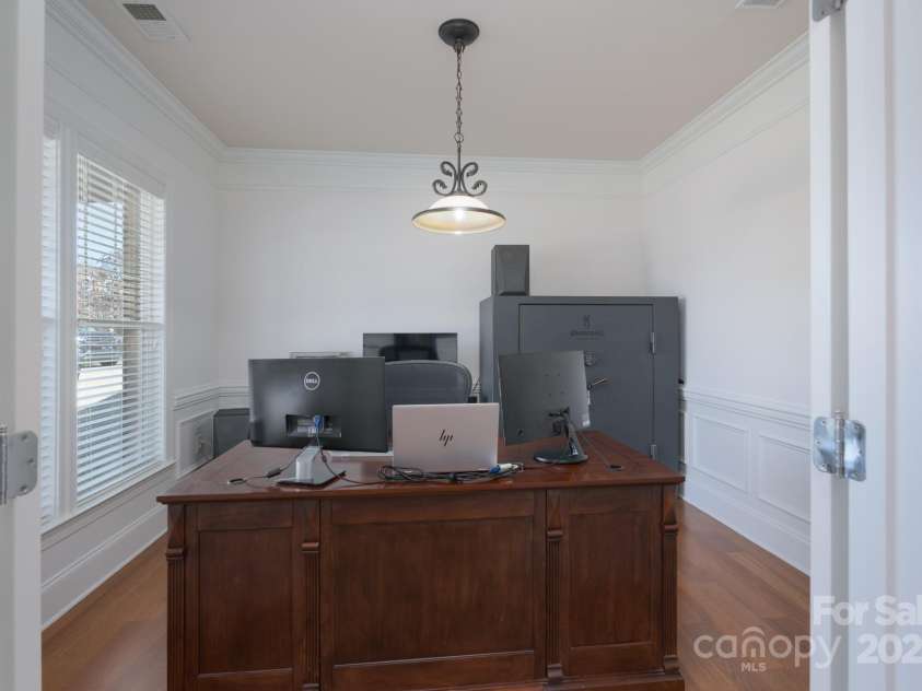 10005 Chimney Drive, Waxhaw, NC 28173.  MLS# CAR4235239, YatesRealty ID 3524. Main Level Office or Study