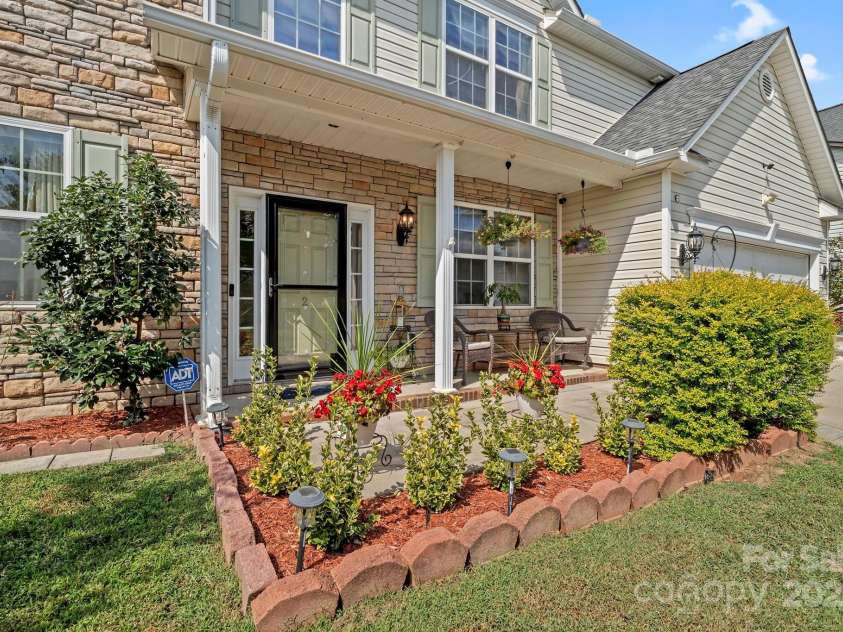 2 Breyerton Court, Asheville, NC 28804.  MLS# CAR4296614, YatesRealty ID 3524. 