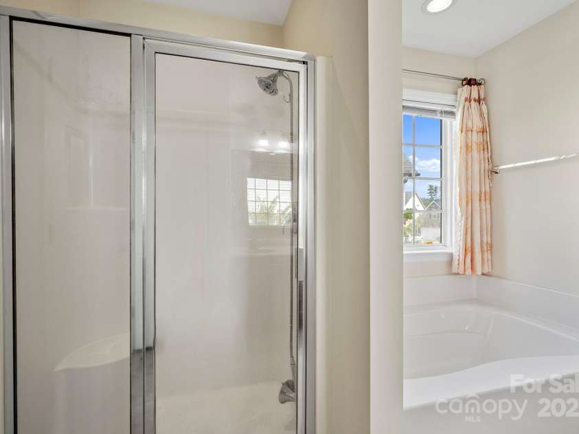 2 Breyerton Court, Asheville, NC 28804.  MLS# CAR4296614, YatesRealty ID 3524. 