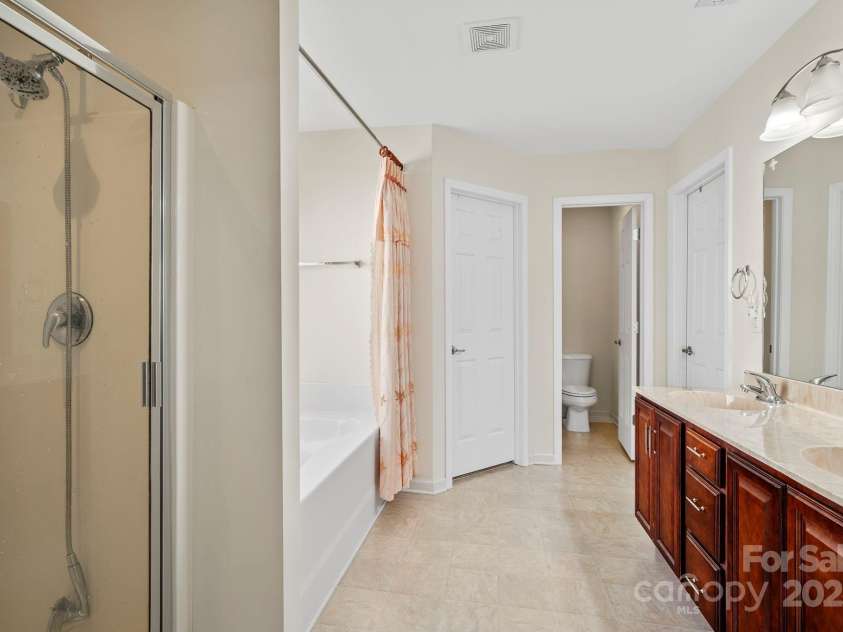 2 Breyerton Court, Asheville, NC 28804.  MLS# CAR4296614, YatesRealty ID 3524. 