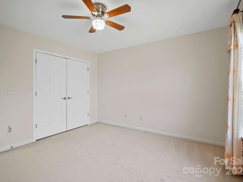 2 Breyerton Court, Asheville, NC 28804.  MLS# CAR4296614, YatesRealty ID 3524. 