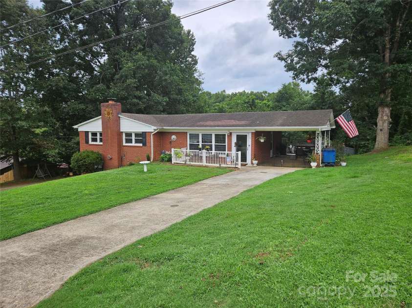 116 Hilltop Avenue, Valdese, NC 28690.  MLS# CAR4289208, YatesRealty ID 35240. 