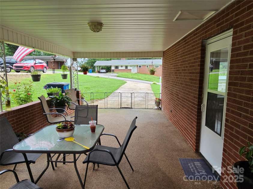 116 Hilltop Avenue, Valdese, NC 28690.  MLS# CAR4289208, YatesRealty ID 35240. 
