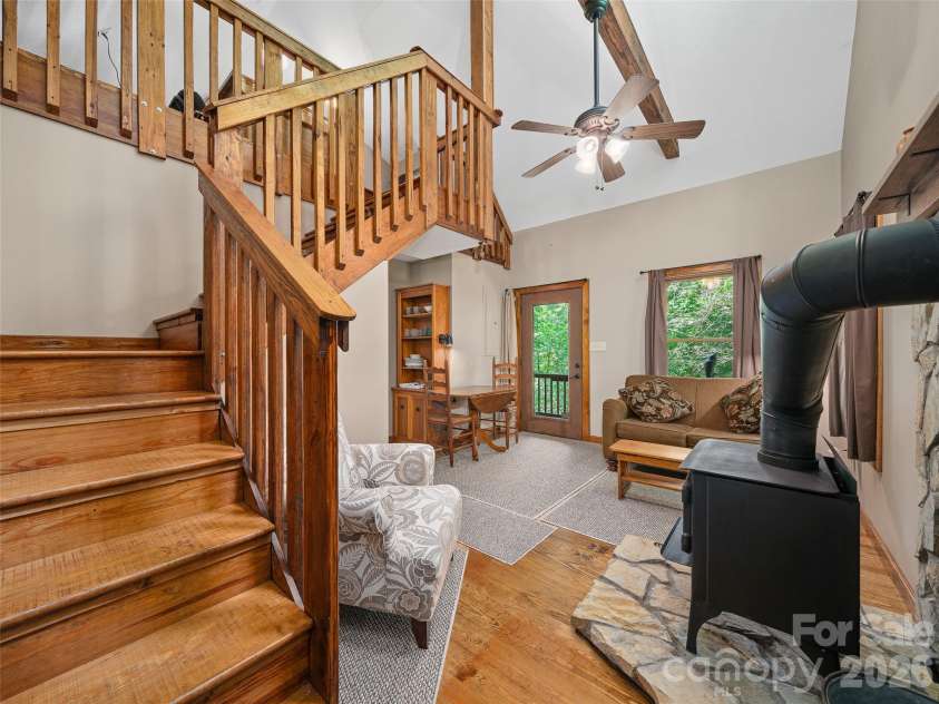 262 Little Pond Drive, Burnsville, NC 28714.  MLS# CAR4399140, YatesRealty ID 35241. 