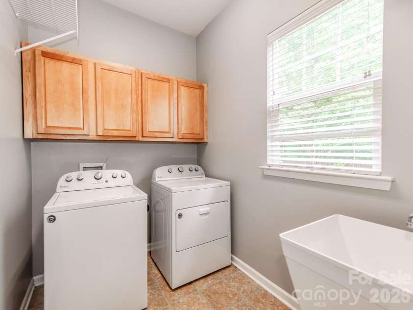 10333 Misty Moss Court, Mint Hill, NC 28227.  MLS# CAR4375838, YatesRealty ID 35242. Laundry room