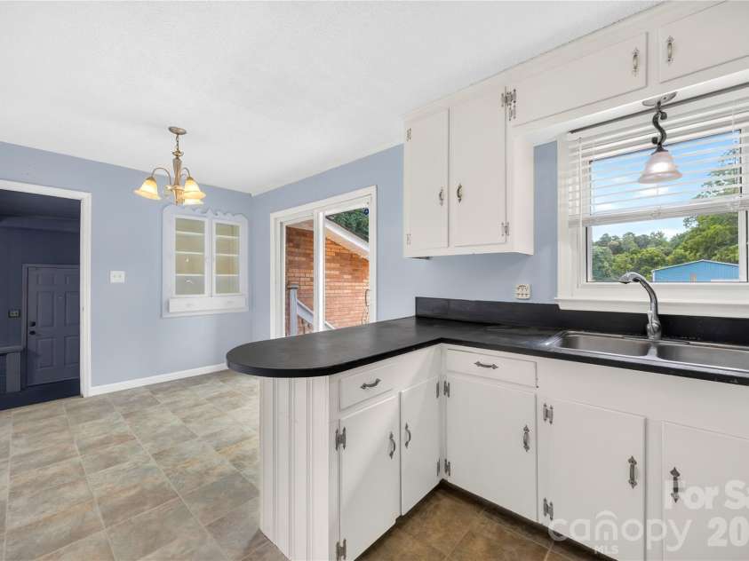 205 Gaddis Drive, Mount Holly, NC 28120.  MLS# CAR4393713, YatesRealty ID 35243. 