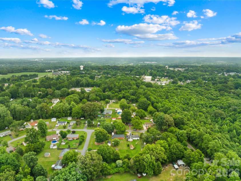 205 Gaddis Drive, Mount Holly, NC 28120.  MLS# CAR4393713, YatesRealty ID 35243. 