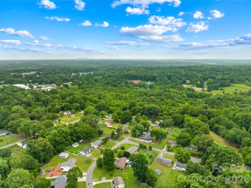 205 Gaddis Drive, Mount Holly, NC 28120.  MLS# CAR4393713, YatesRealty ID 35243. 