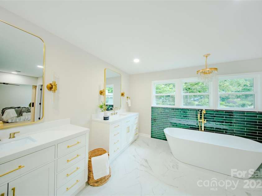 7159 Moss Point Drive, Charlotte, NC 28277.  MLS# CAR4285806, YatesRealty ID 35243. 