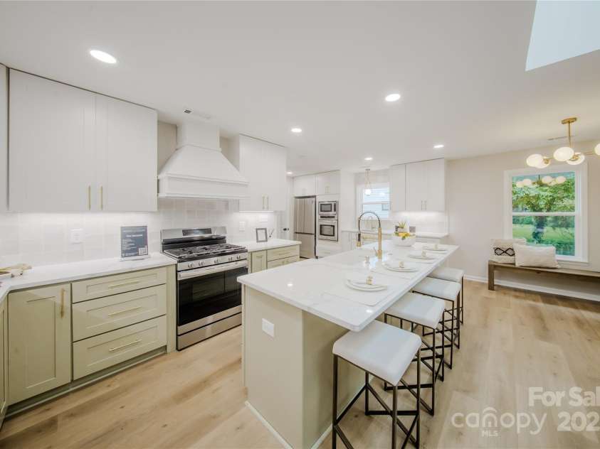 7159 Moss Point Drive, Charlotte, NC 28277.  MLS# CAR4285806, YatesRealty ID 35243. 