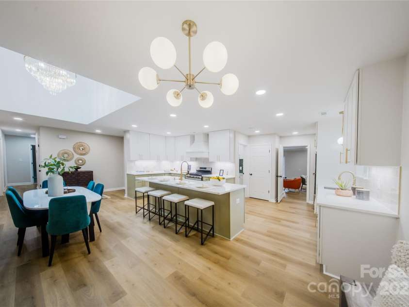 7159 Moss Point Drive, Charlotte, NC 28277.  MLS# CAR4285806, YatesRealty ID 35243. 