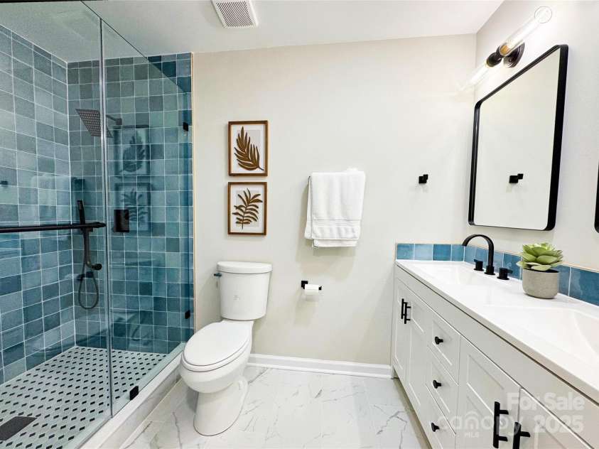 7159 Moss Point Drive, Charlotte, NC 28277.  MLS# CAR4285806, YatesRealty ID 35243. 