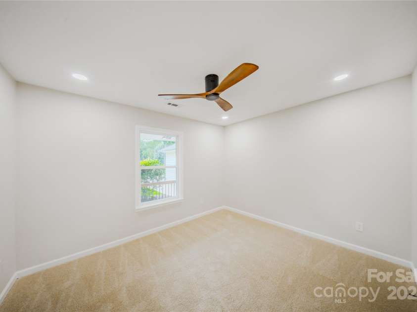 7159 Moss Point Drive, Charlotte, NC 28277.  MLS# CAR4285806, YatesRealty ID 35243. 