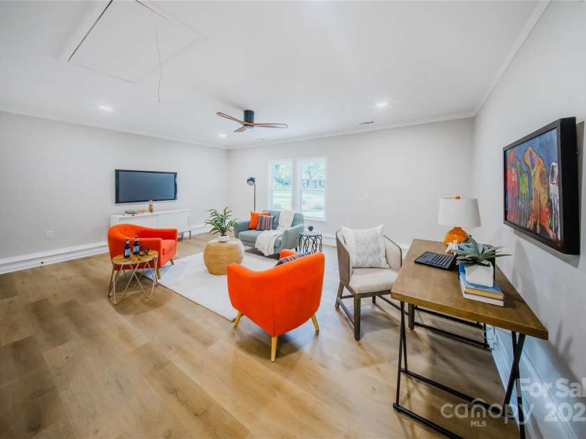 7159 Moss Point Drive, Charlotte, NC 28277.  MLS# CAR4285806, YatesRealty ID 35243. 