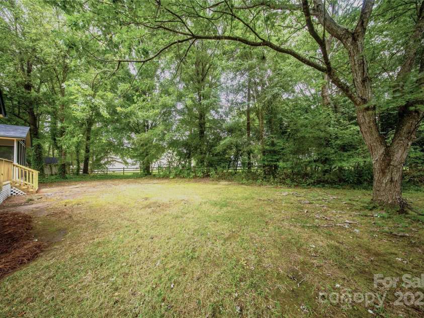 7159 Moss Point Drive, Charlotte, NC 28277.  MLS# CAR4285806, YatesRealty ID 35243. 