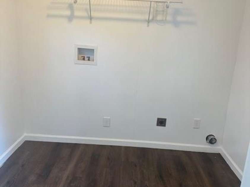 1011 Warren Place, Lenoir, NC 28645.  MLS# CAR4274307, YatesRealty ID 35244. 