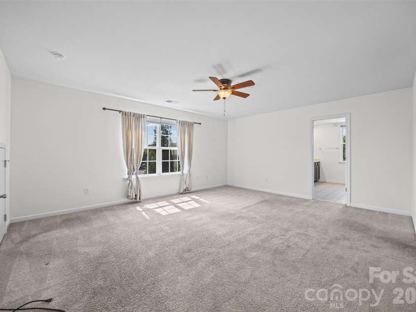 406 Livingston Drive, Lancaster, SC 29720.  MLS# CAR4394918, YatesRealty ID 35246. 