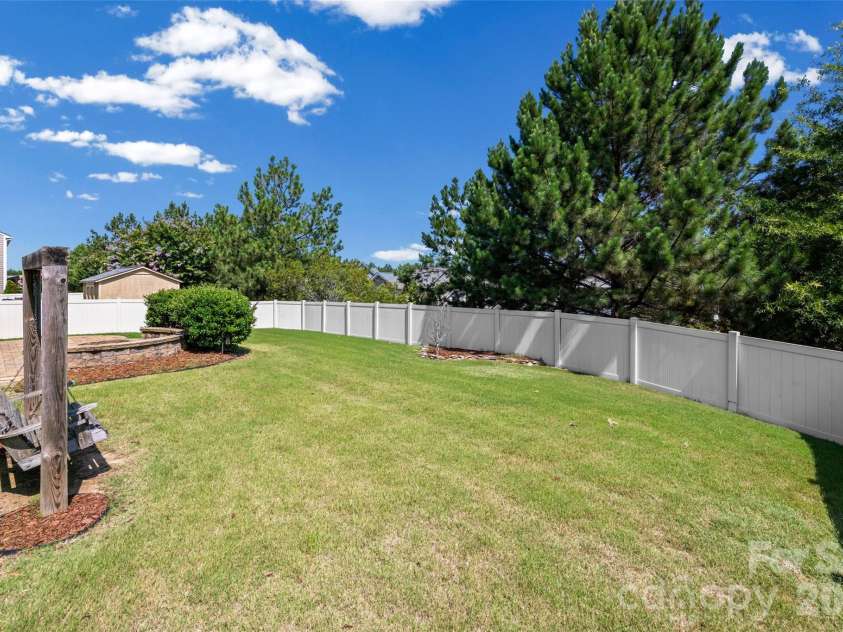 406 Livingston Drive, Lancaster, SC 29720.  MLS# CAR4394918, YatesRealty ID 35246. 