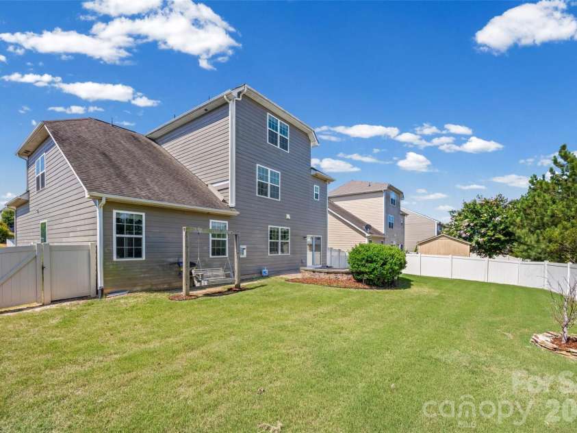 406 Livingston Drive, Lancaster, SC 29720.  MLS# CAR4394918, YatesRealty ID 35246. 