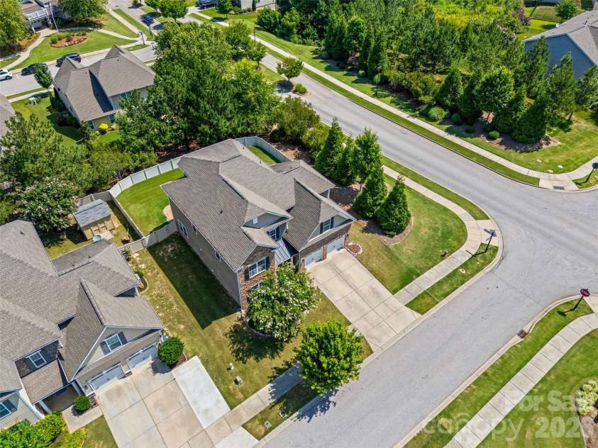 406 Livingston Drive, Lancaster, SC 29720.  MLS# CAR4394918, YatesRealty ID 35246. 