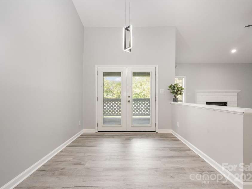 5828 Harris Grove Lane, Charlotte, NC 28212.  MLS# CAR4294607, YatesRealty ID 35246. 