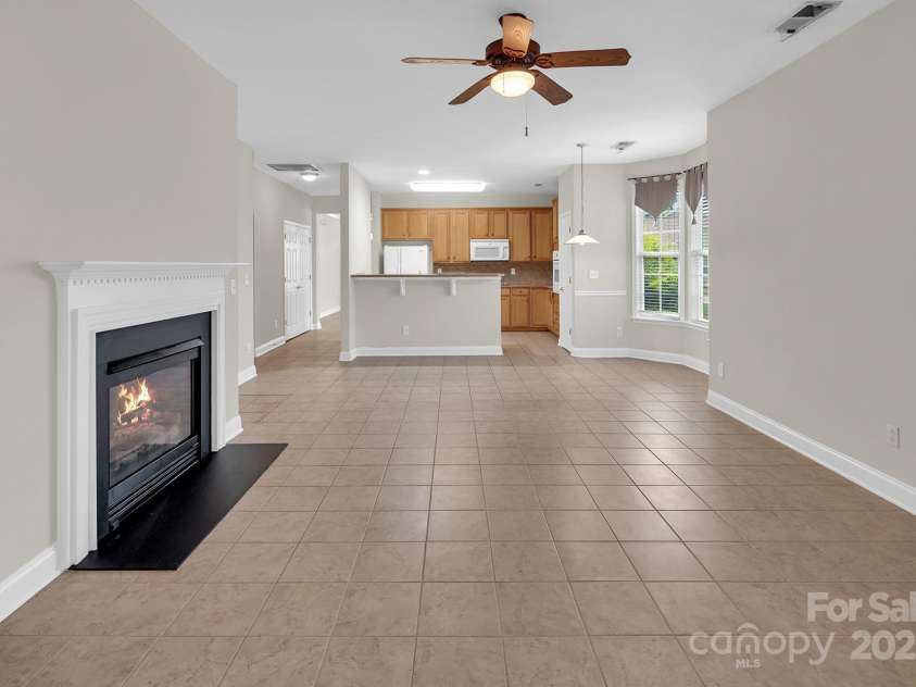 923 Platinum Drive, Fort Mill, SC 29708.  MLS# CAR4248471, YatesRealty ID 35247. 