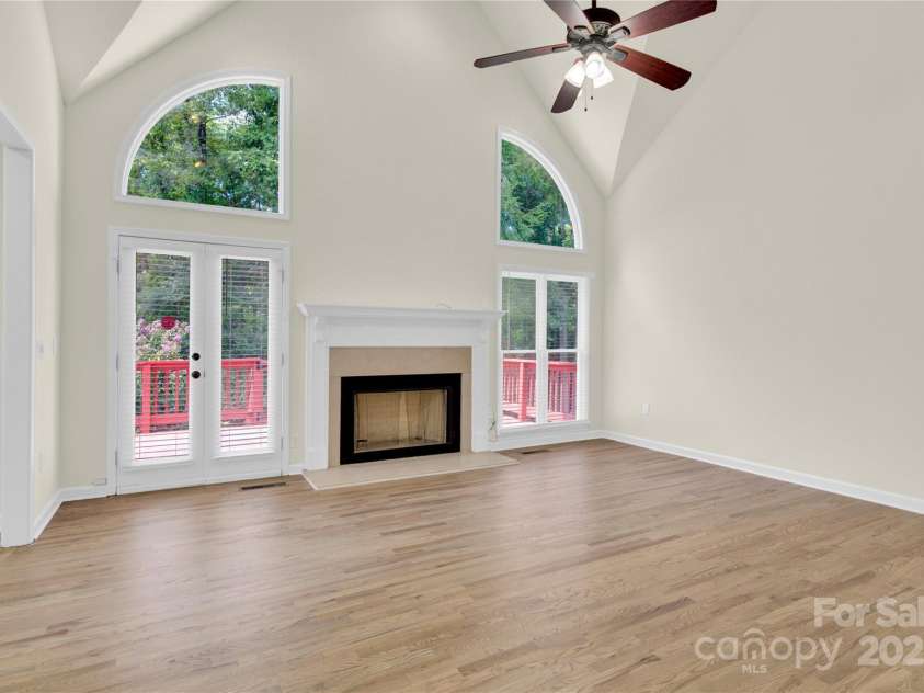 11201 Tavernay Parkway, Charlotte, NC 28262.  MLS# CAR4277991, YatesRealty ID 35248. Family Room